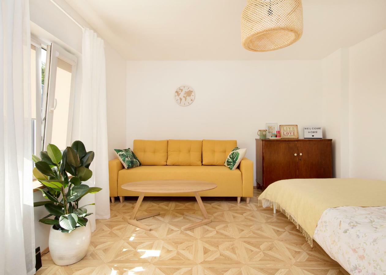 Cute Apartment, Next To Old Town, With Free Parking Tallinn Exterior photo